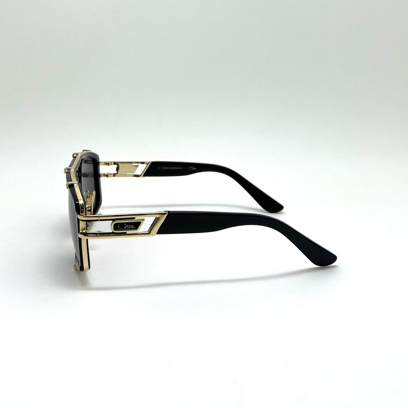 CAZAL - MOD8046